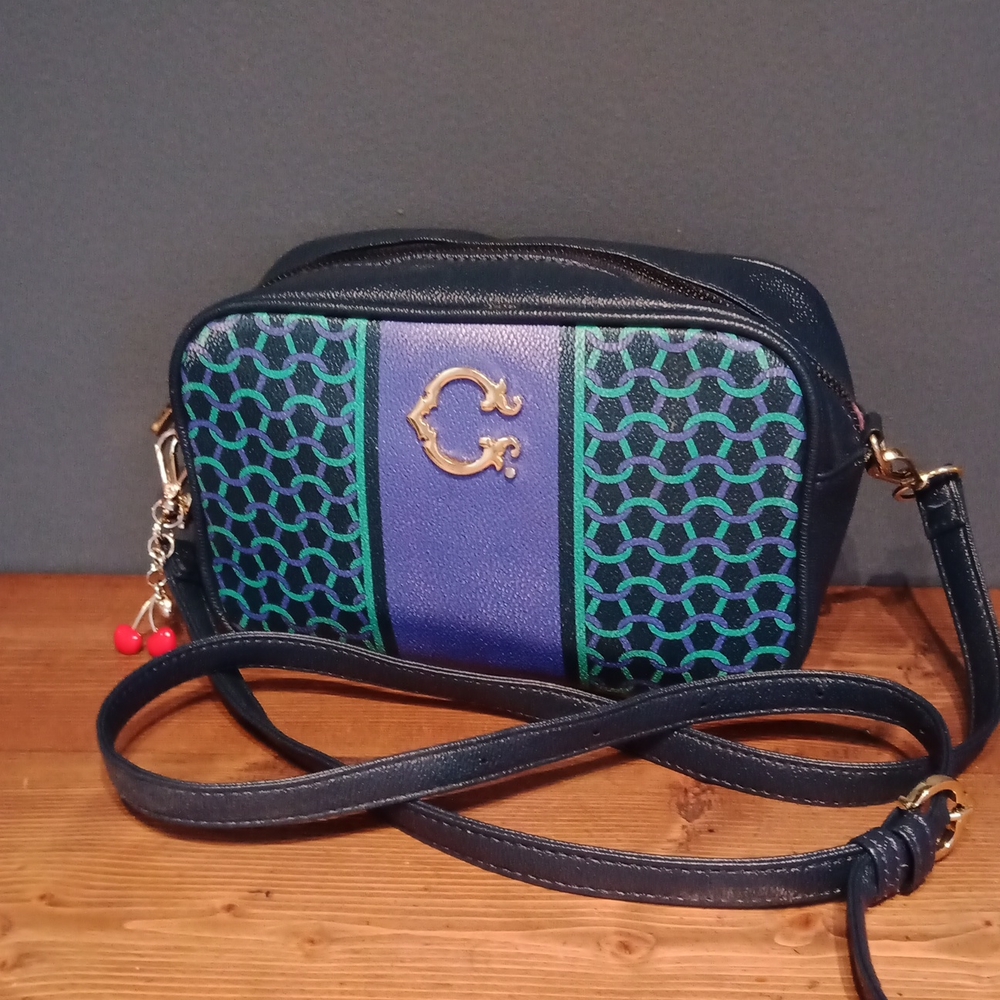 C .Wonder crossbody